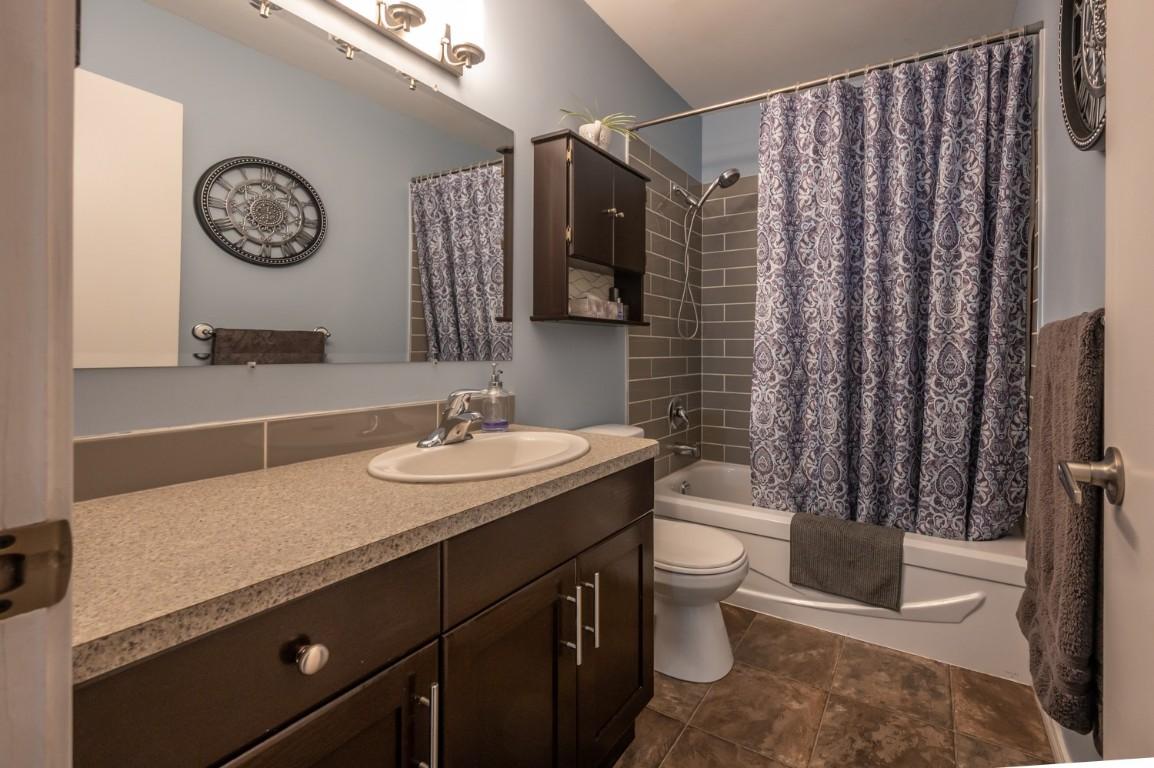 43-2250 Baskin Street, Penticton, BC - Indoor Photo Showing Bathroom