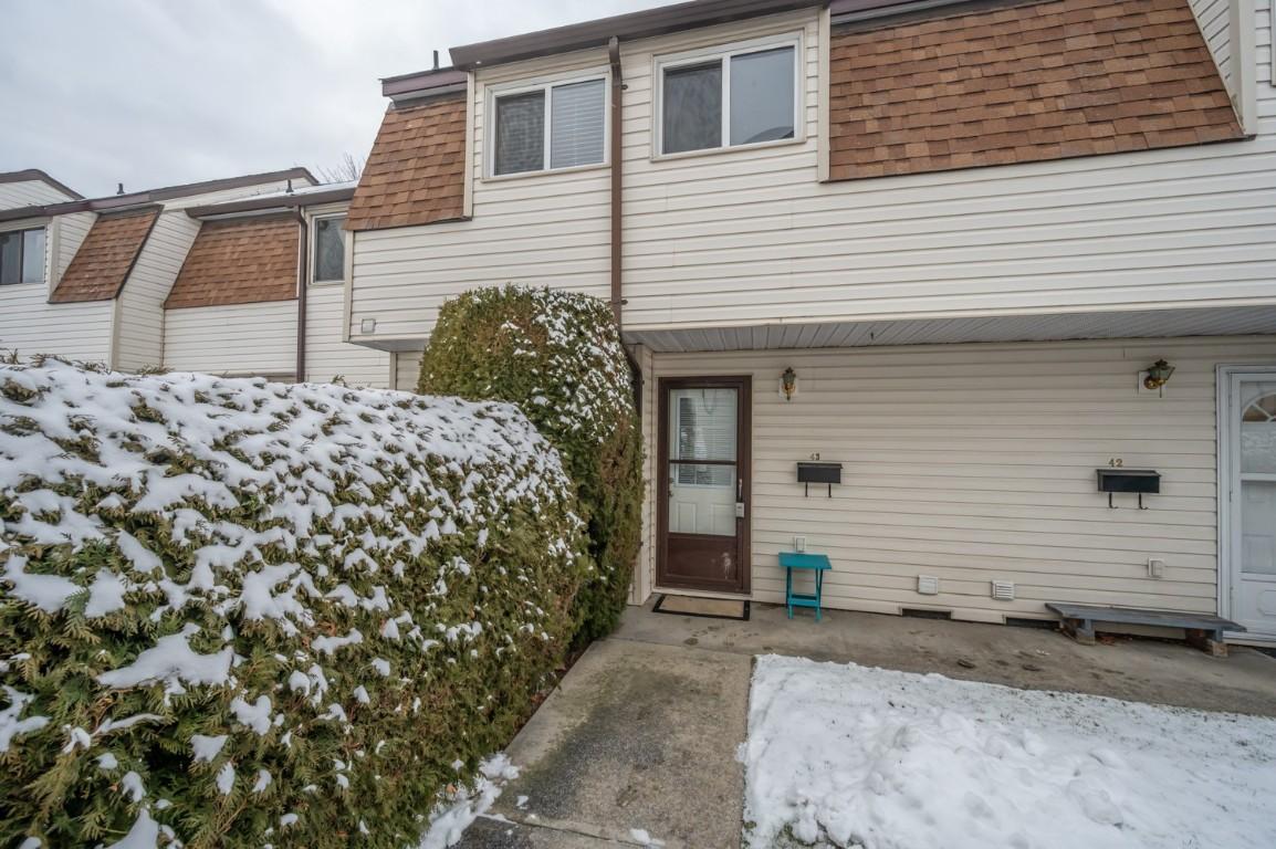 43-2250 Baskin Street, Penticton, BC - Outdoor With Exterior