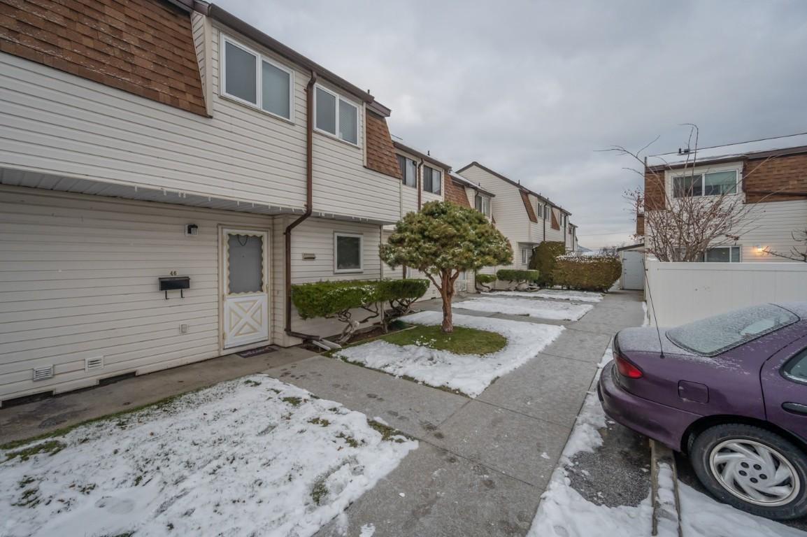 43-2250 Baskin Street, Penticton, BC - Outdoor