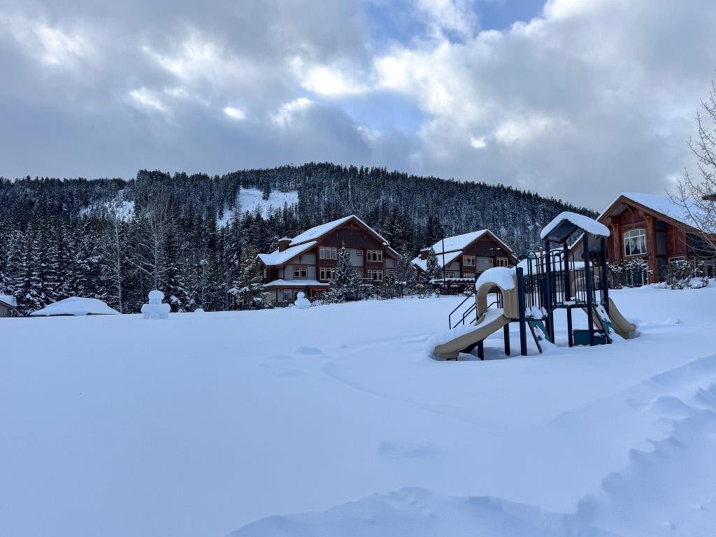 G4-B-1351 Gerry Sorensen Way, Kimberley, BC - Outdoor