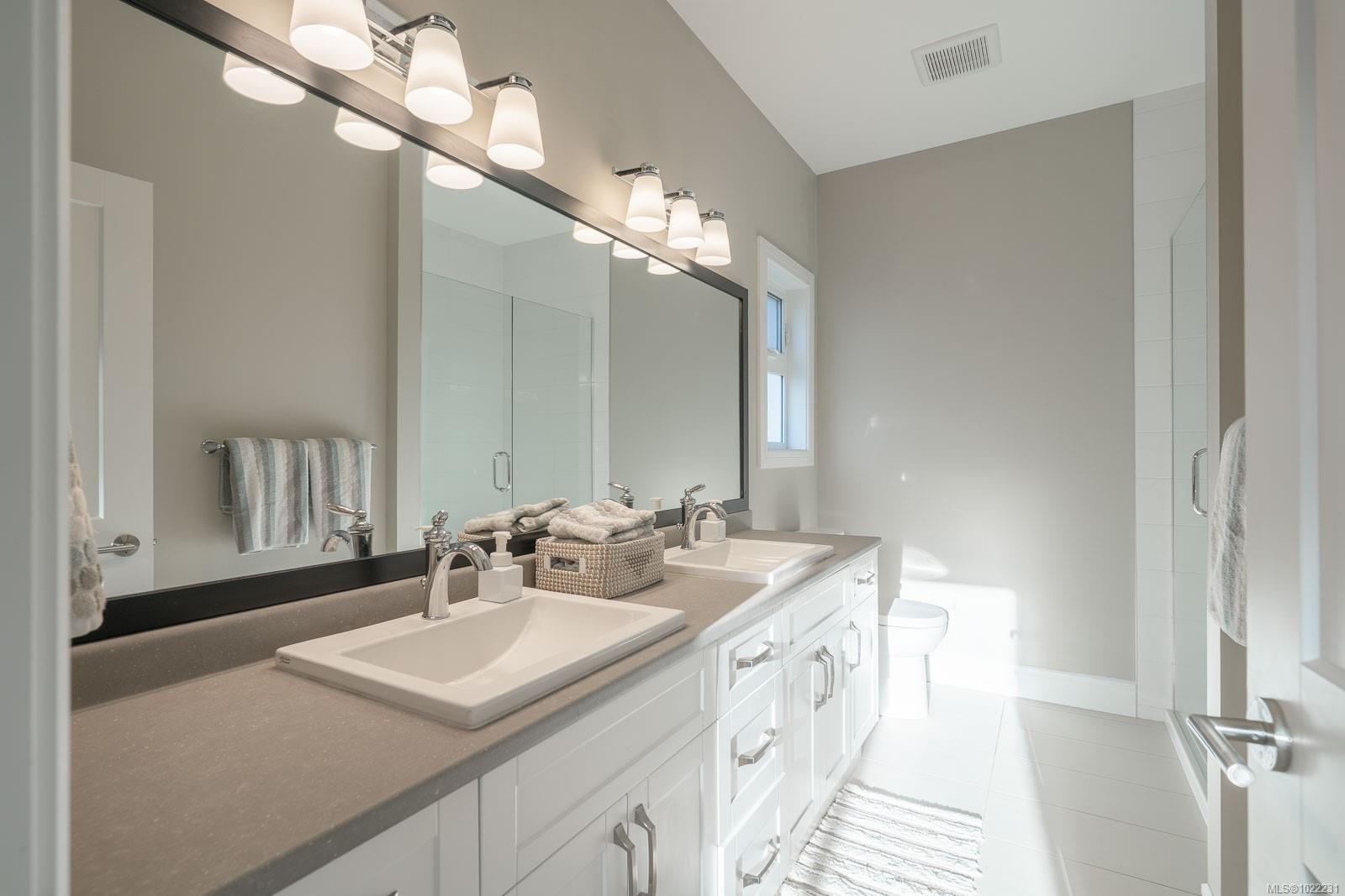 2013 Mountain Vista Dr, Nanaimo, BC