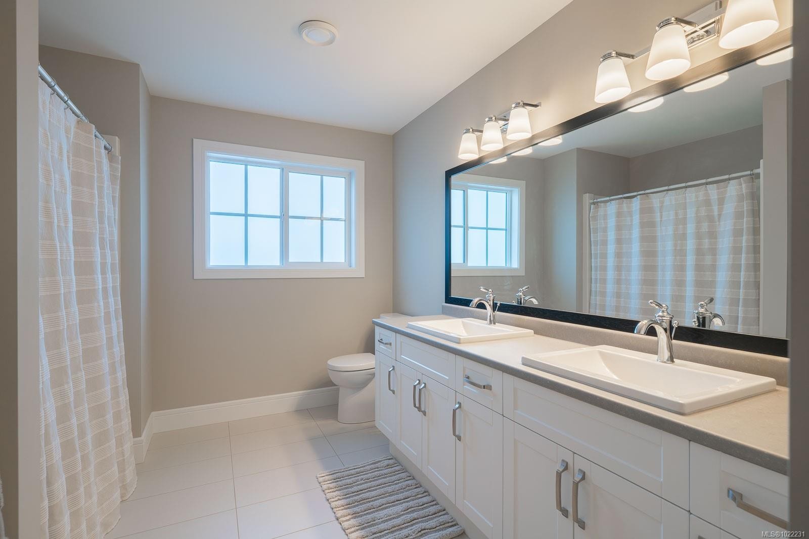 2013 Mountain Vista Dr, Nanaimo, BC