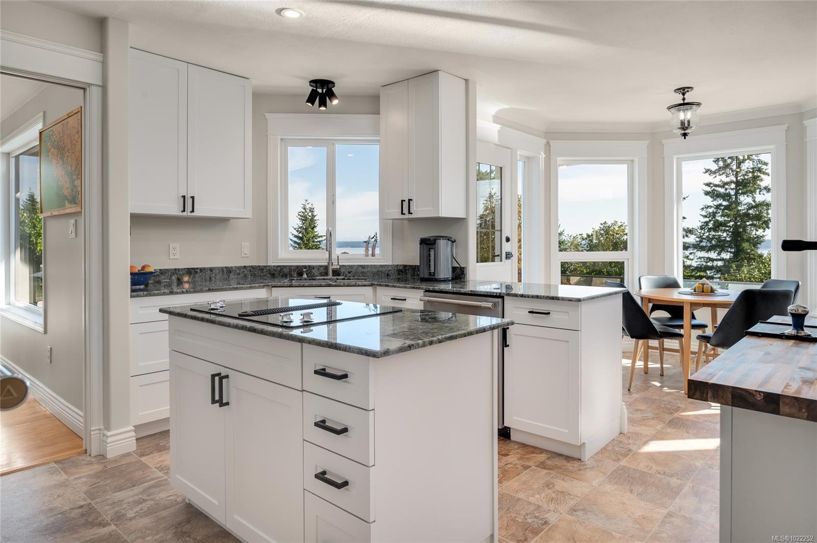 10091 View St, Chemainus, BC