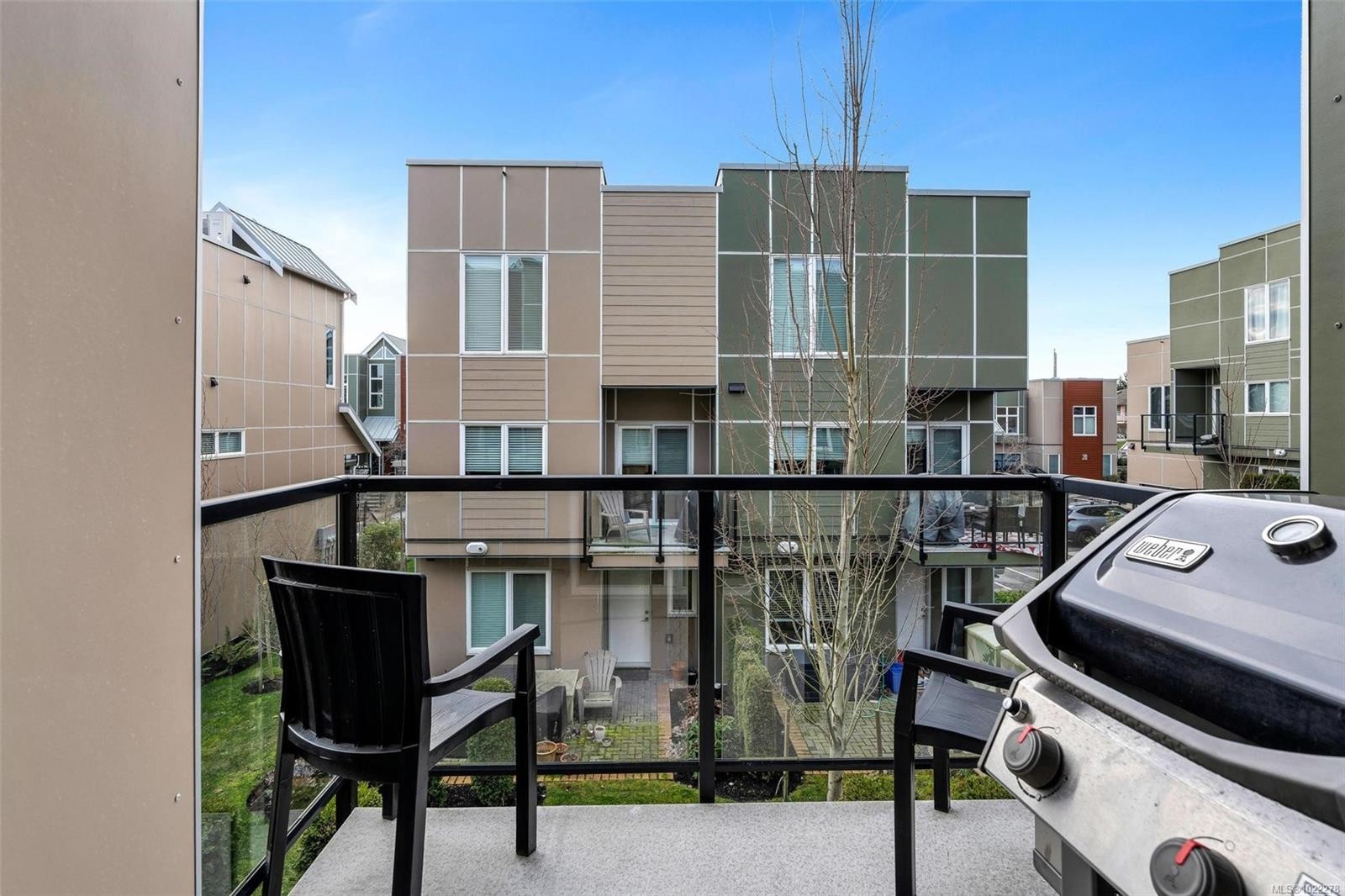 13-4355 Viewmont Ave, Saanich, BC