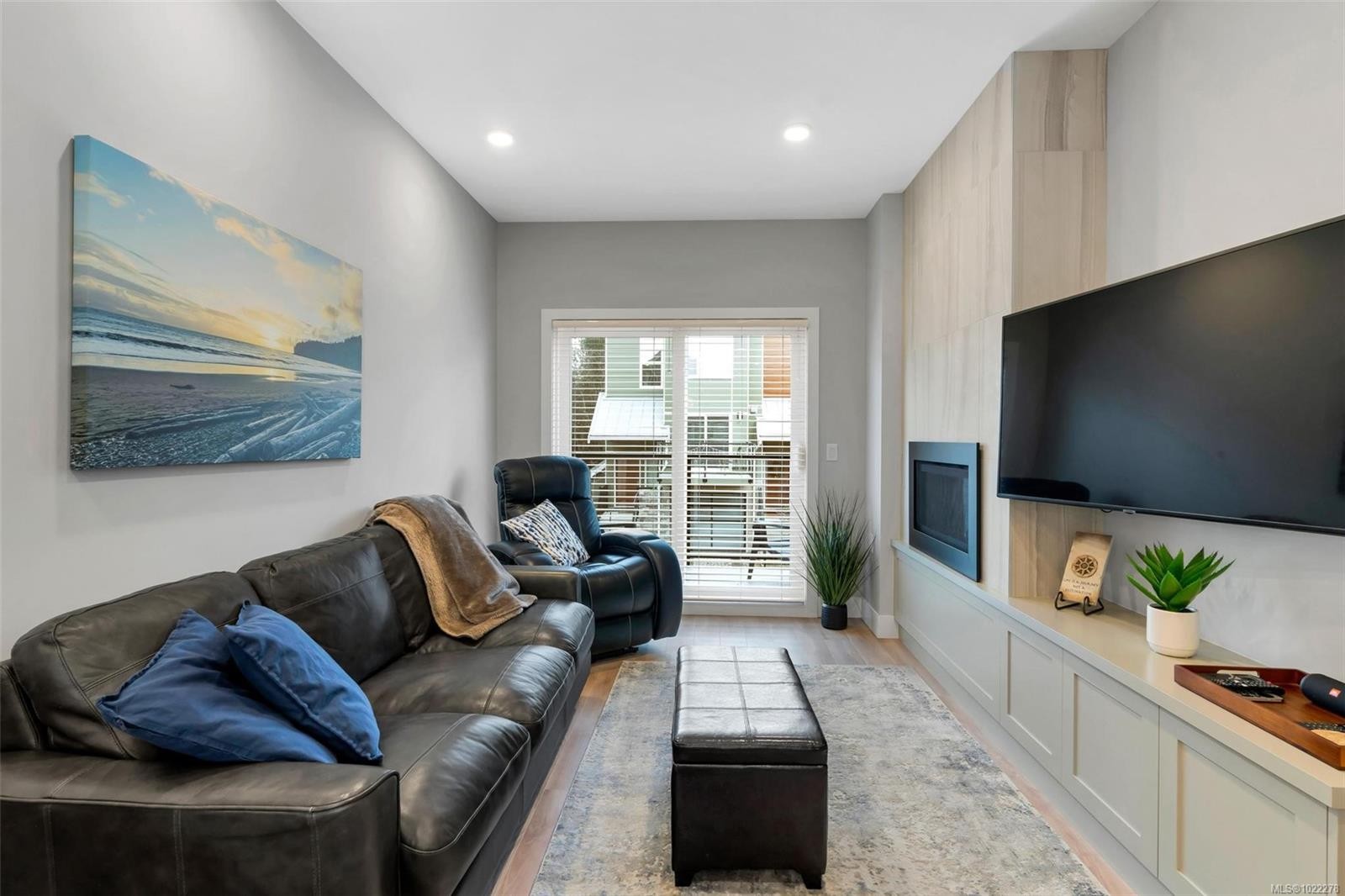 13-4355 Viewmont Ave, Saanich, BC