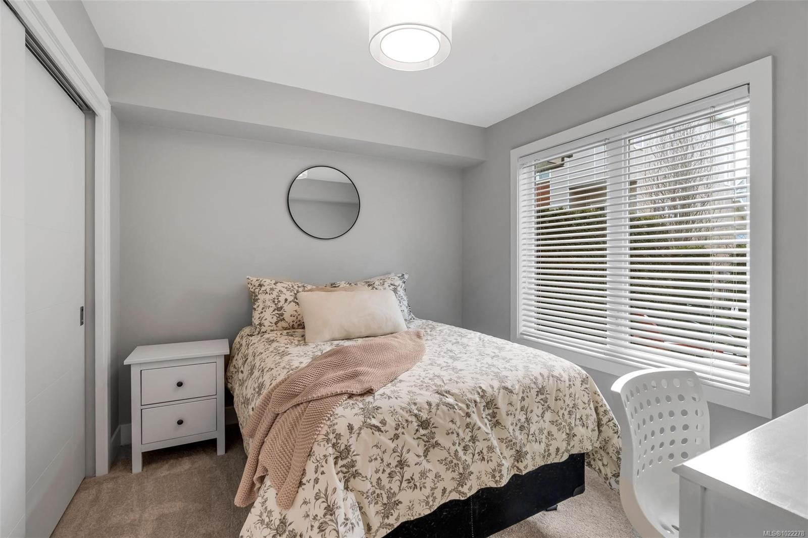 13-4355 Viewmont Ave, Saanich, BC