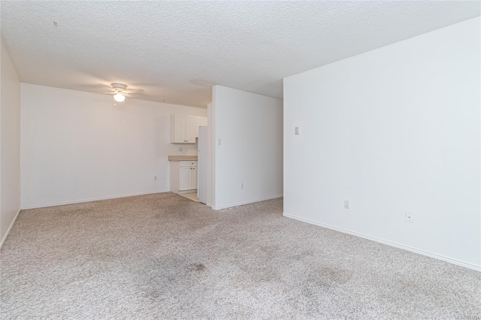 301-3251 Cowichan Lake Rd, Duncan, BC - Indoor Photo Showing Other Room