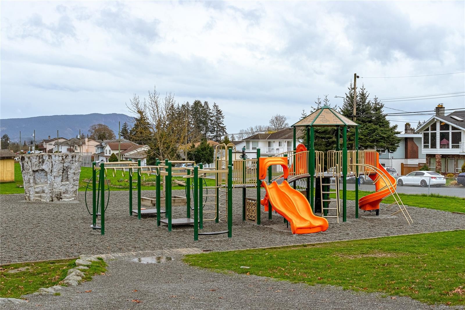 301-3251 Cowichan Lake Rd, Duncan, BC - Outdoor