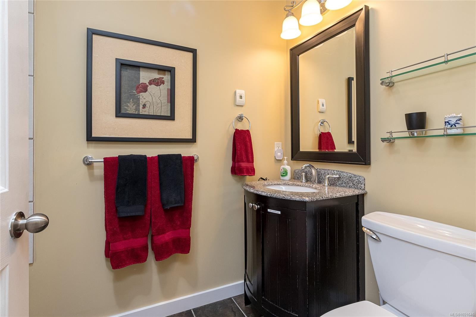 4725 Treetop Hts, Saanich, BC