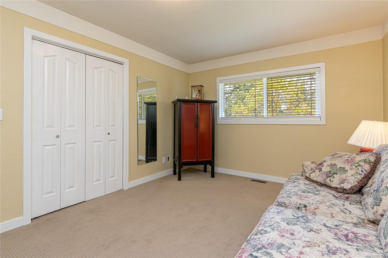 4725 Treetop Hts, Saanich, BC