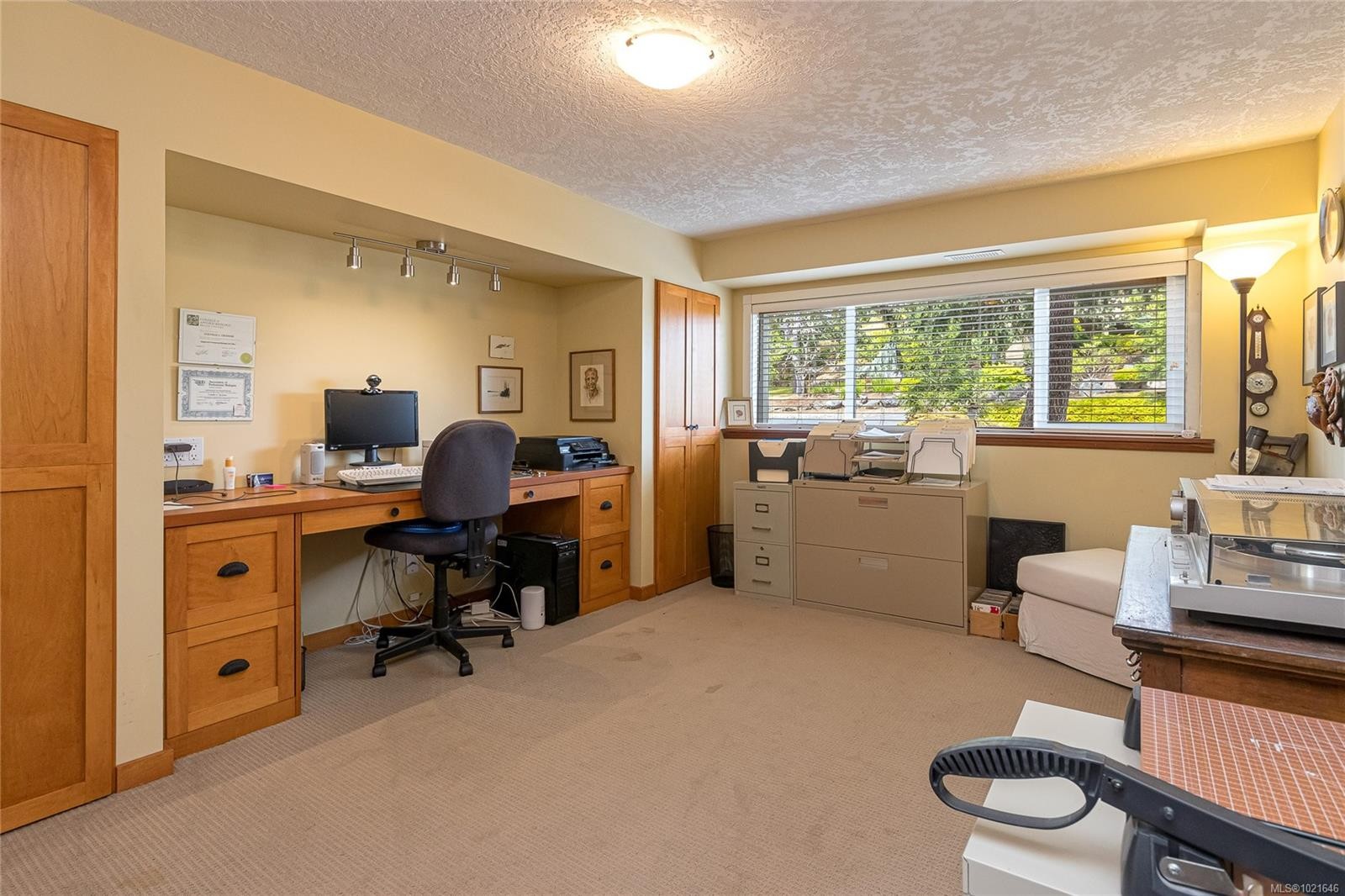 4725 Treetop Hts, Saanich, BC