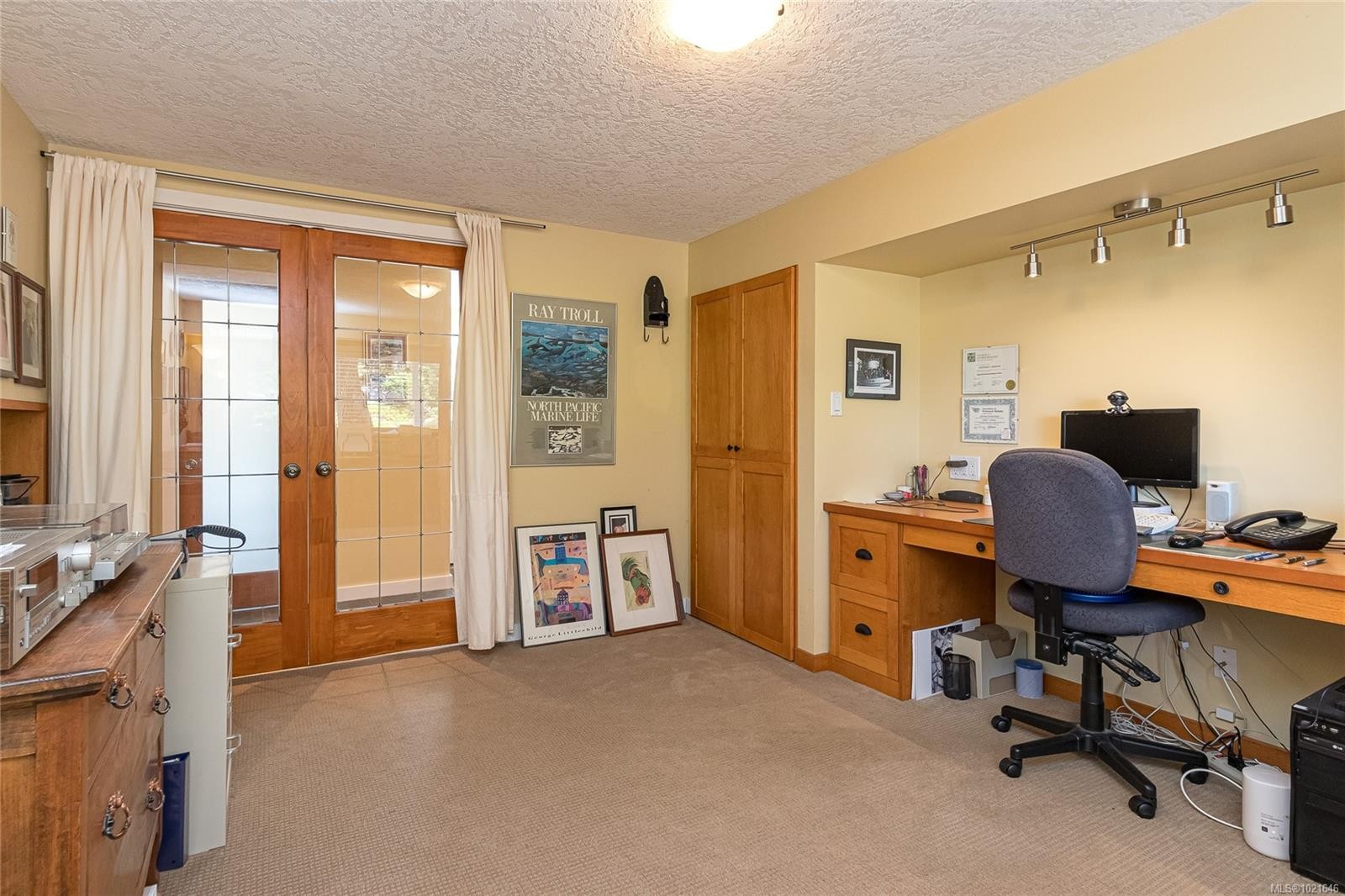 4725 Treetop Hts, Saanich, BC