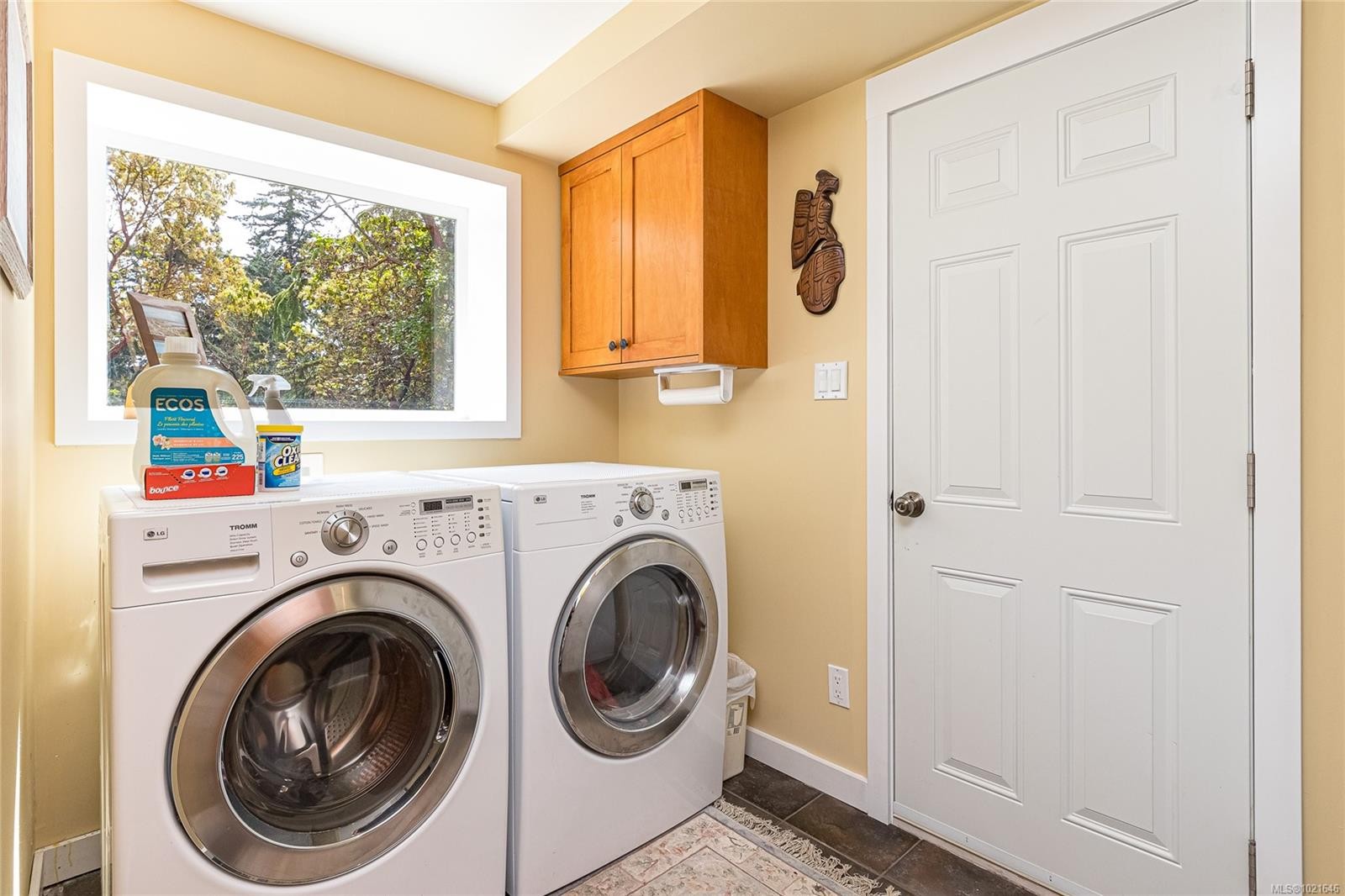 4725 Treetop Hts, Saanich, BC