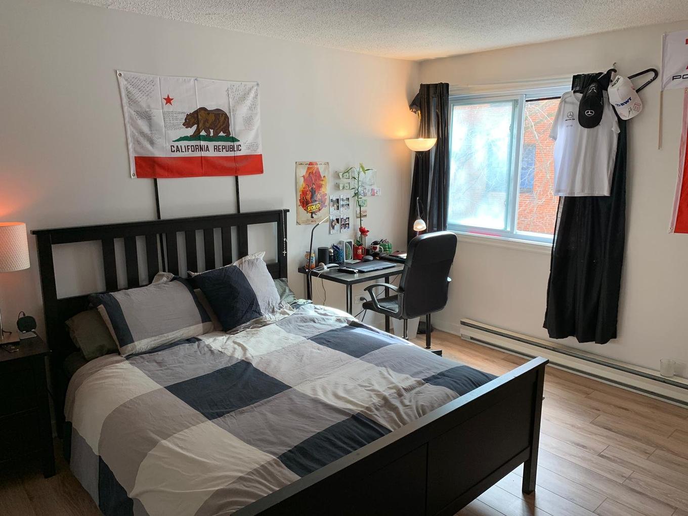 Bedroom - 211-3470 Rue Simpson, Montréal (Ville-Marie), QC - Indoor Photo Showing Bedroom