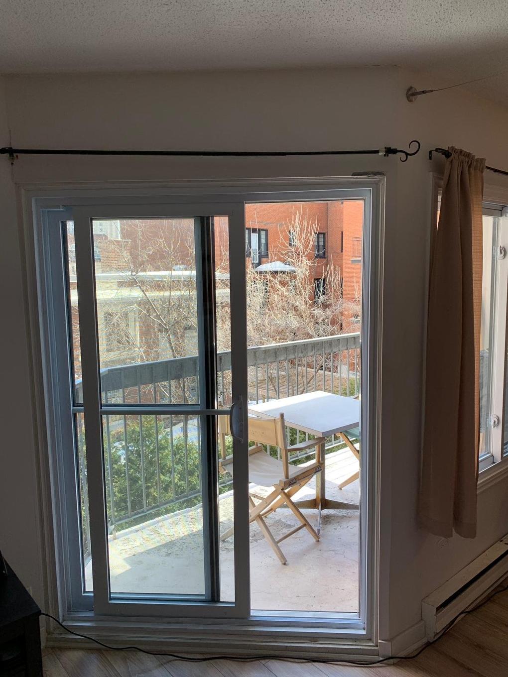 Balcony - 211-3470 Rue Simpson, Montréal (Ville-Marie), QC - Indoor Photo Showing Other Room