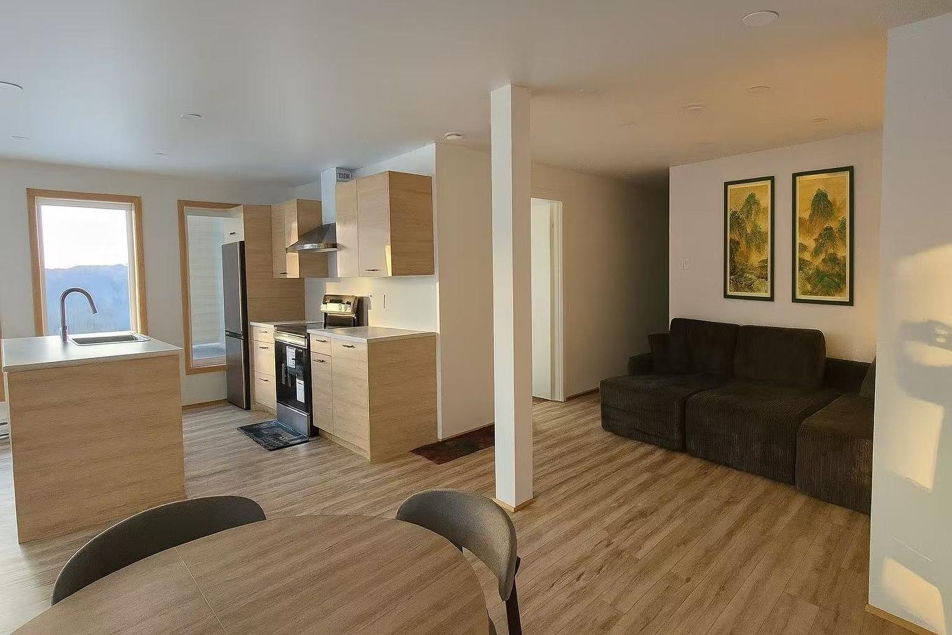 Salon - 62 Ch. De La Montagne, Lac-Des-Seize-Îles, QC - Indoor