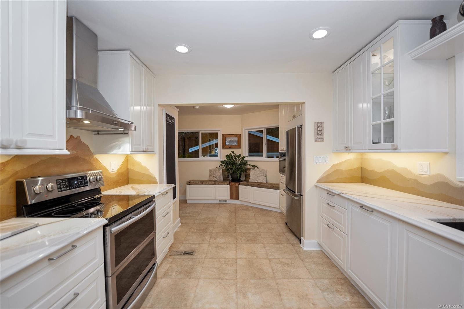 2229 Arbutus Rd, Saanich, BC