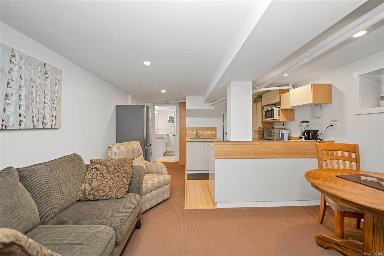 2229 Arbutus Rd, Saanich, BC