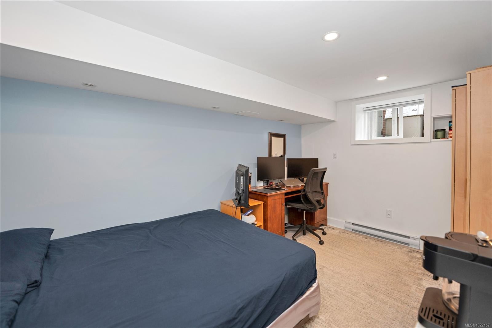 2229 Arbutus Rd, Saanich, BC