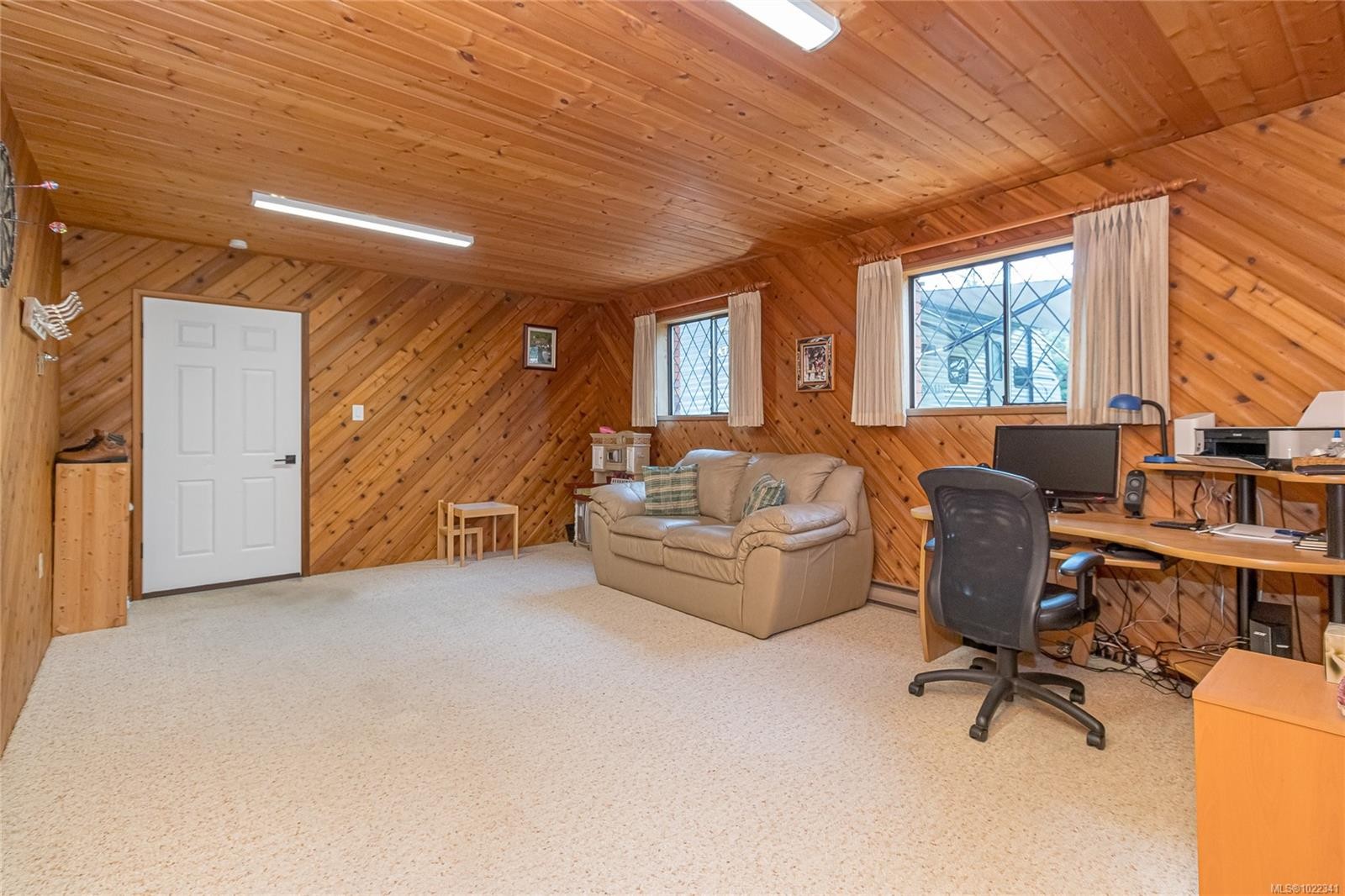 6627 Lakes Rd, Duncan, BC