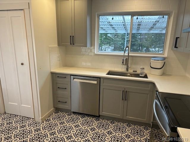 5795 Valleyview Rd, Duncan, BC