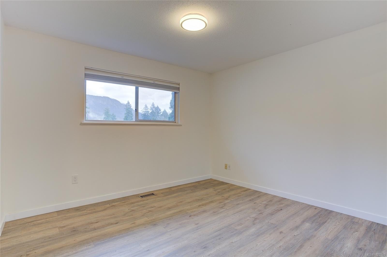 5795 Valleyview Rd, Duncan, BC