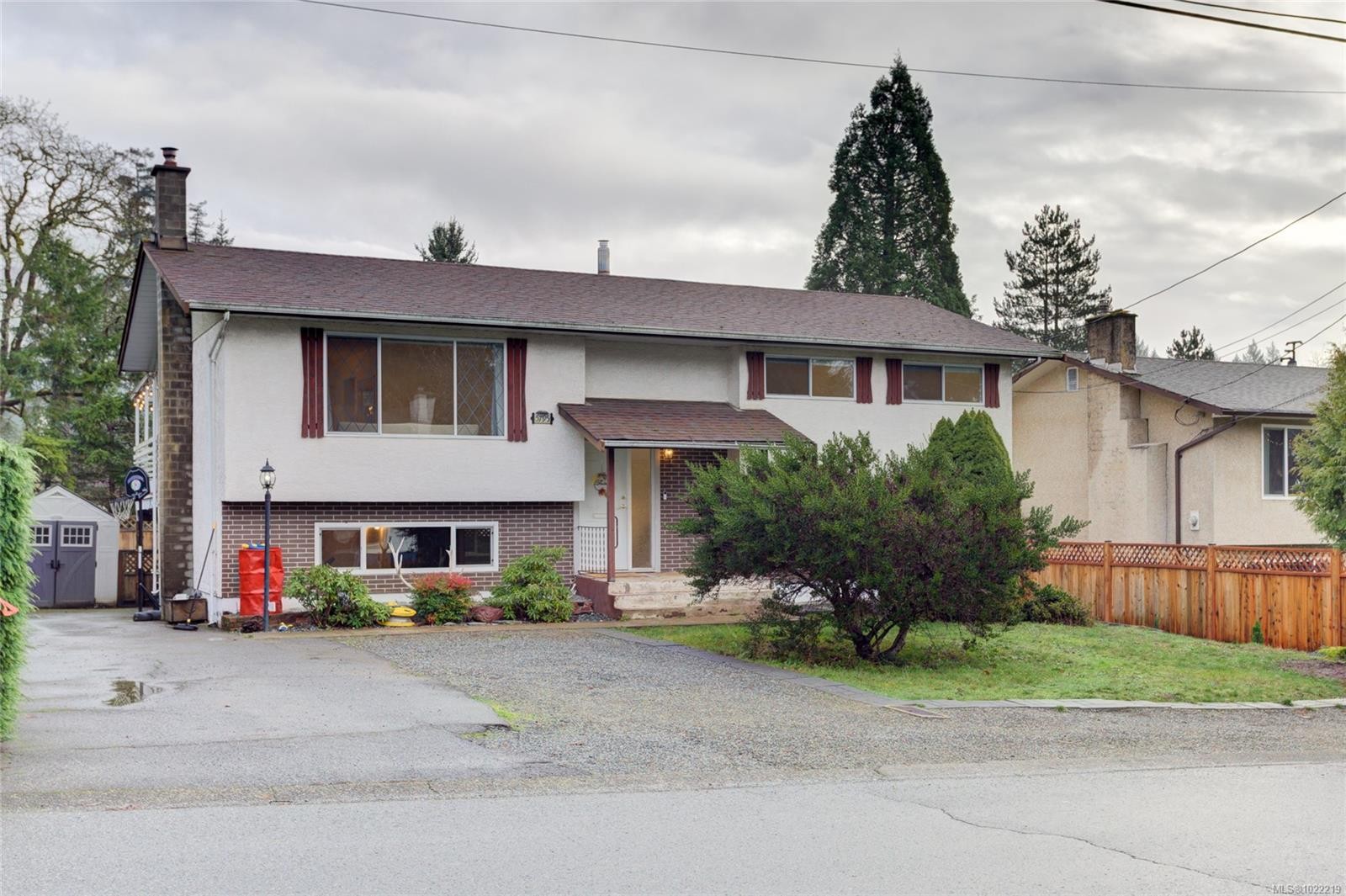 5795 Valleyview Rd, Duncan, BC