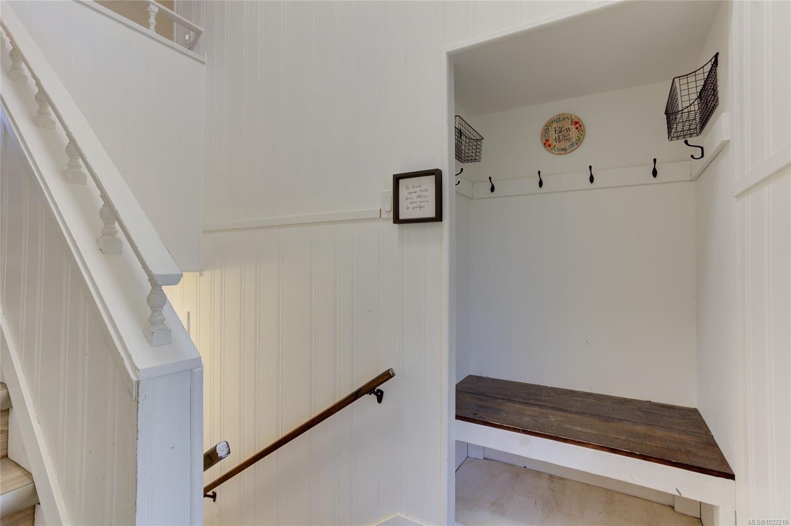 5795 Valleyview Rd, Duncan, BC