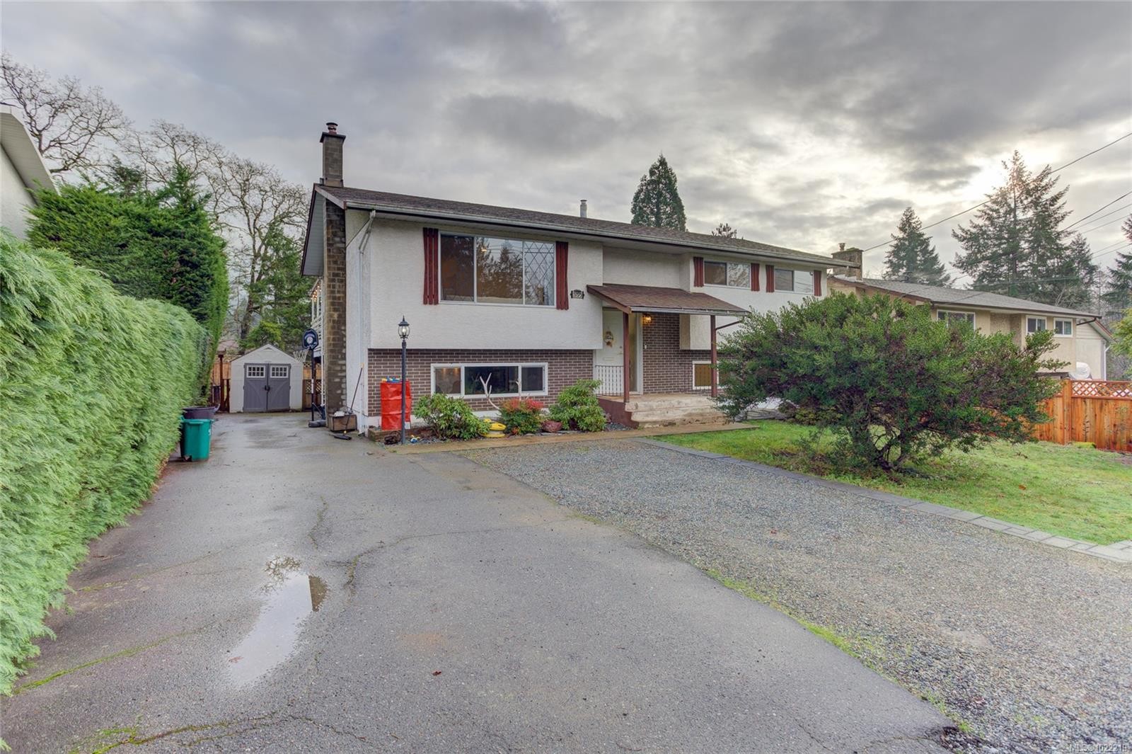 5795 Valleyview Rd, Duncan, BC