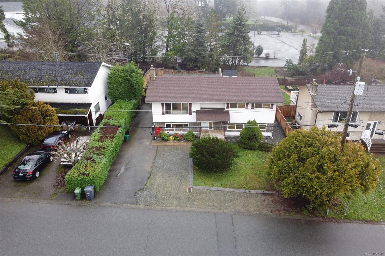 5795 Valleyview Rd, Duncan, BC