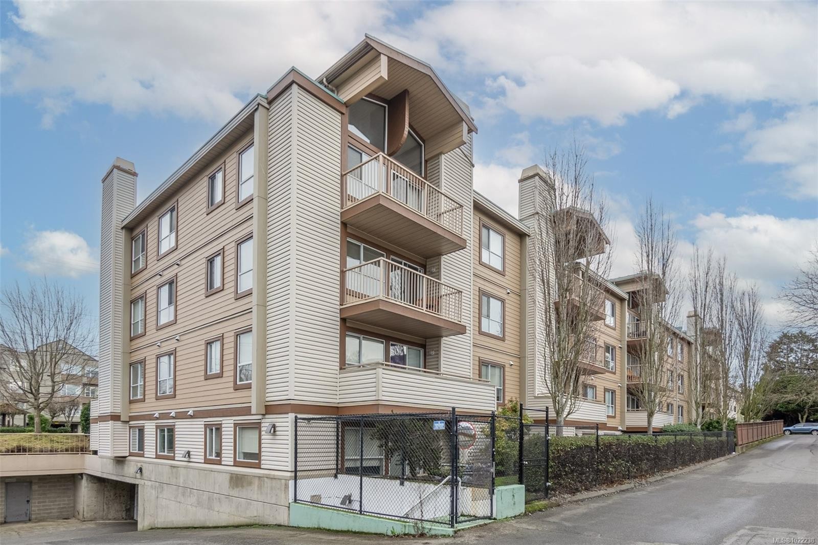 201-1055 Hillside Ave, Victoria, BC - Outdoor With Facade