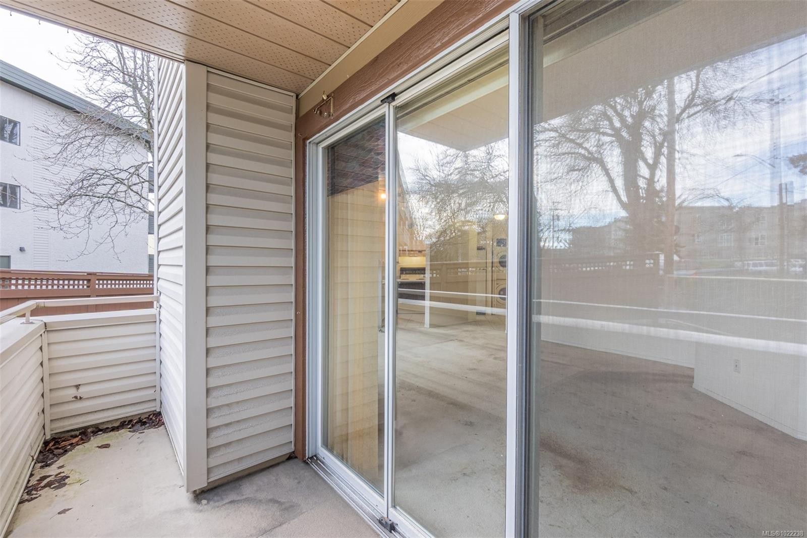 201-1055 Hillside Ave, Victoria, BC - Outdoor With Exterior