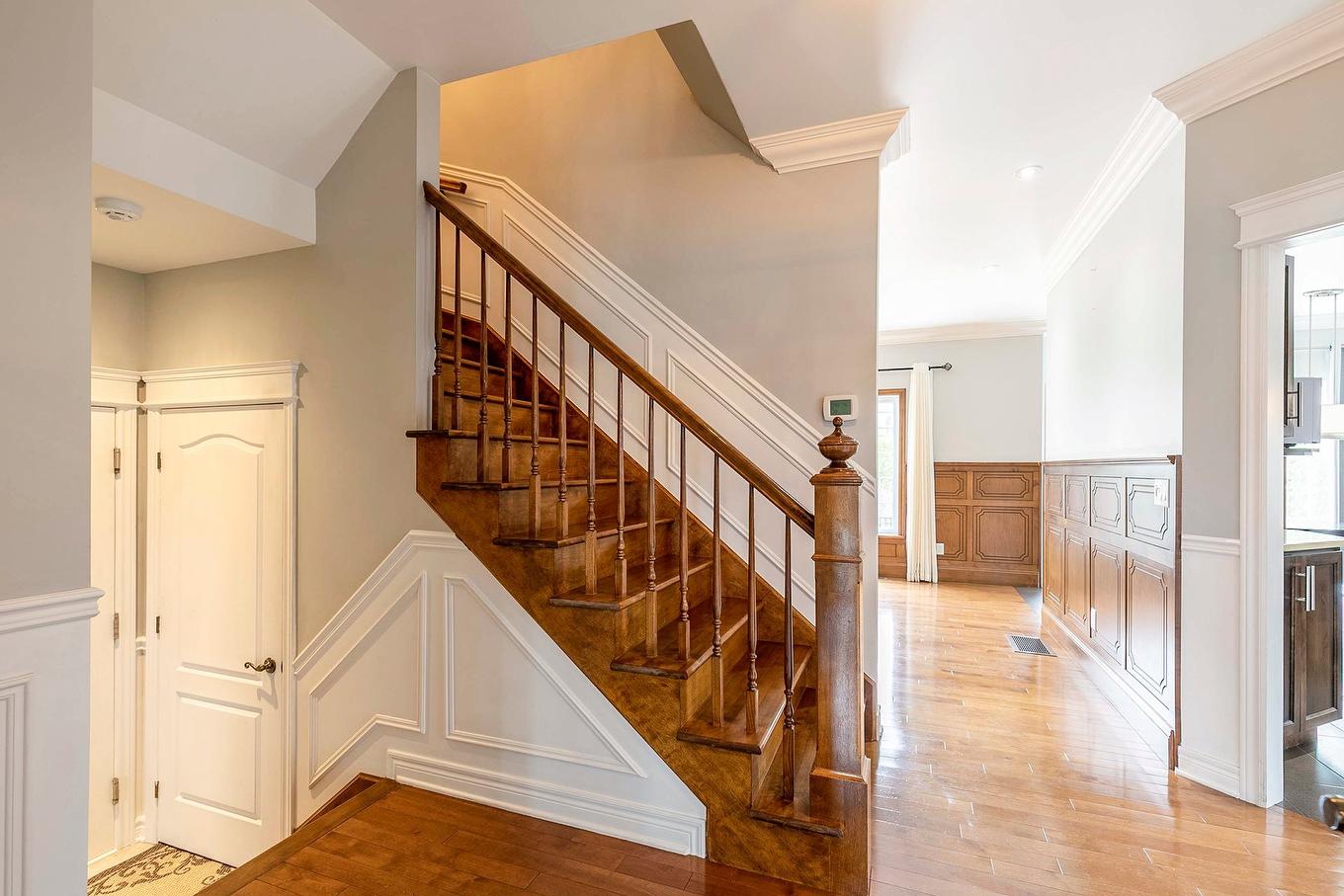 Hall d'entrée/Vestibule - 8 Rue De Josselin, Blainville, QC - Indoor Photo Showing Other Room