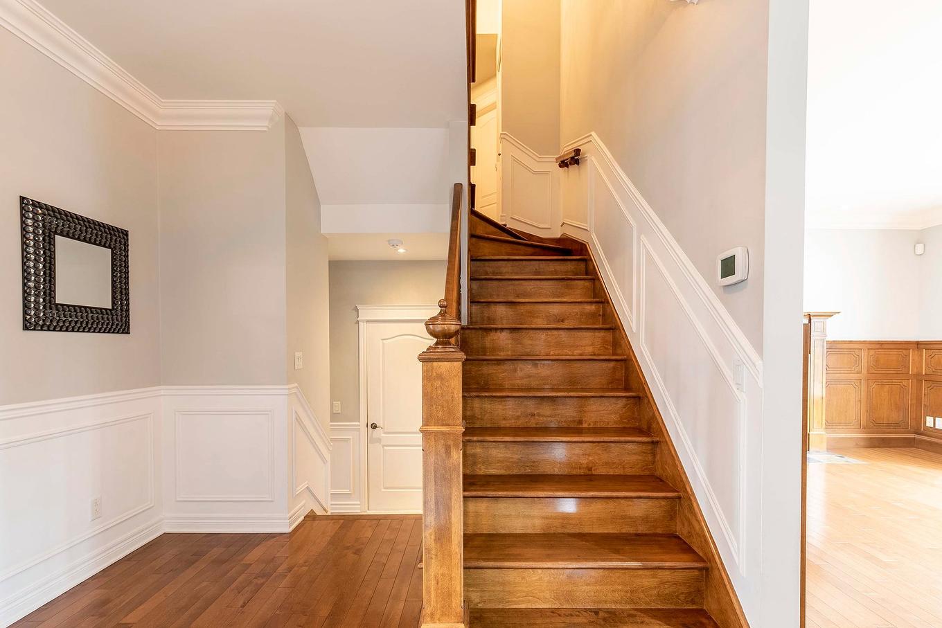 Escalier - 8 Rue De Josselin, Blainville, QC - Indoor Photo Showing Other Room