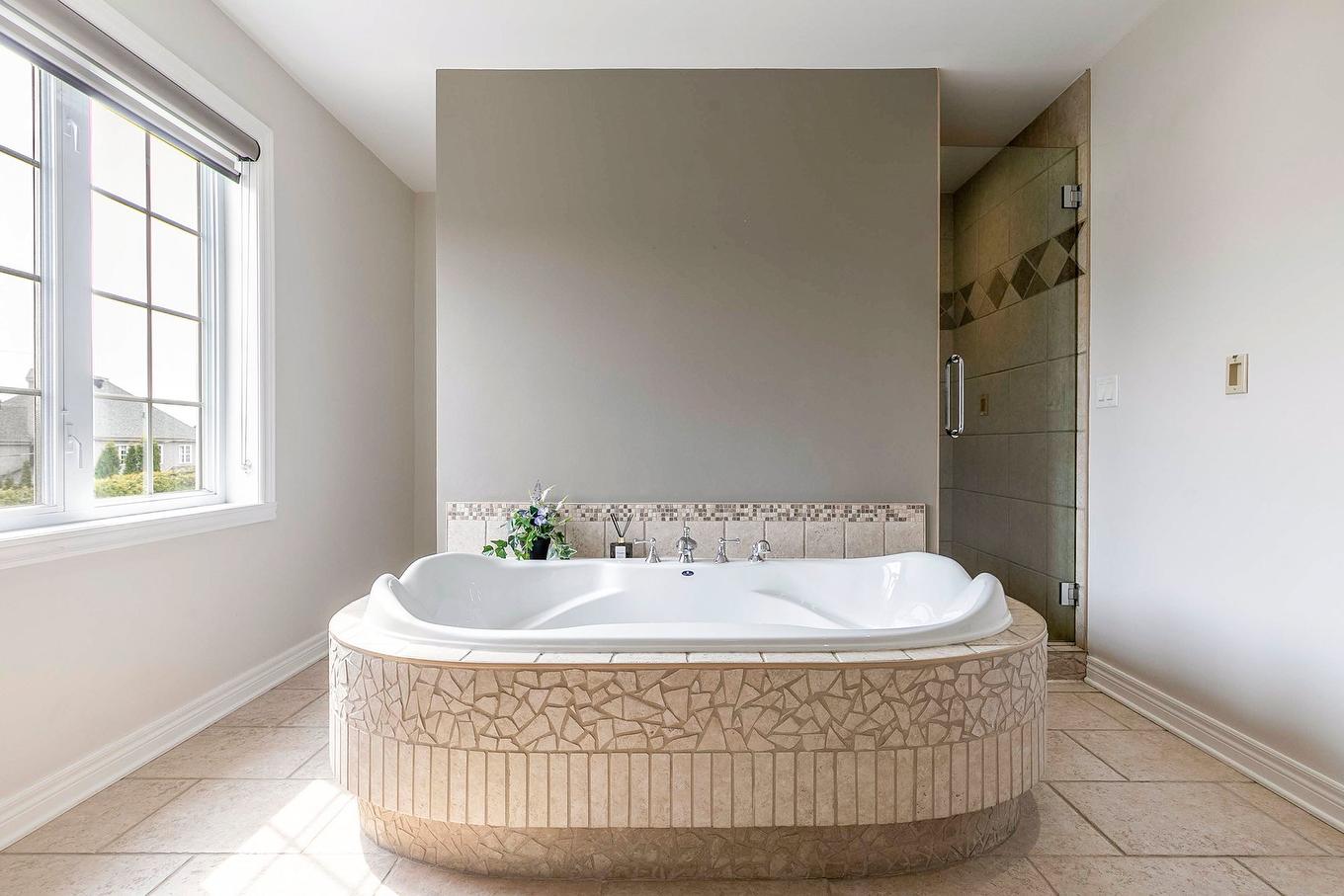 Salle de bains attenante à la CCP - 8 Rue De Josselin, Blainville, QC - Indoor Photo Showing Bathroom