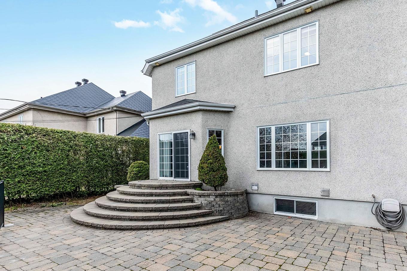 Cour - 8 Rue De Josselin, Blainville, QC - Outdoor With Exterior