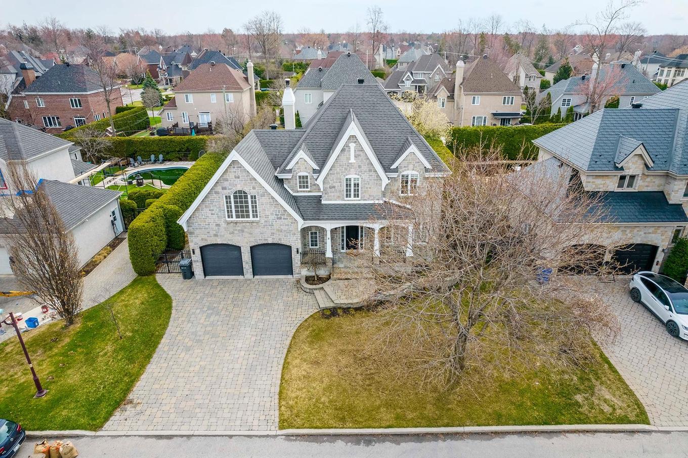 Photo aérienne - 8 Rue De Josselin, Blainville, QC - Outdoor With Facade