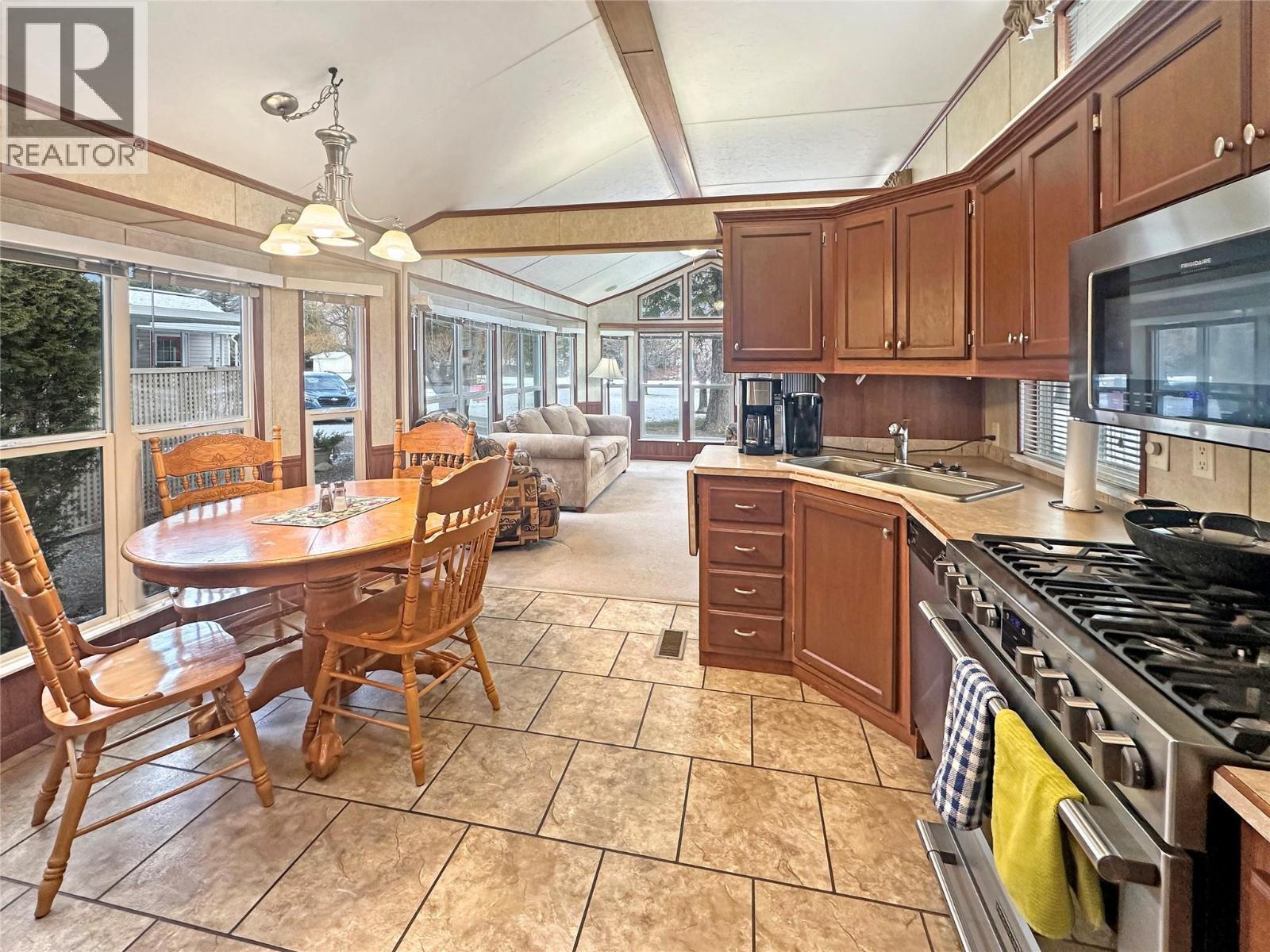 4155 3 Highway Unit# 160, Keremeos, BC