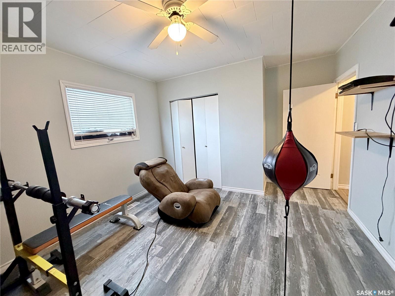202 Saskatchewan Avenue, Liberty, SK - Indoor Photo Showing Gym Room
