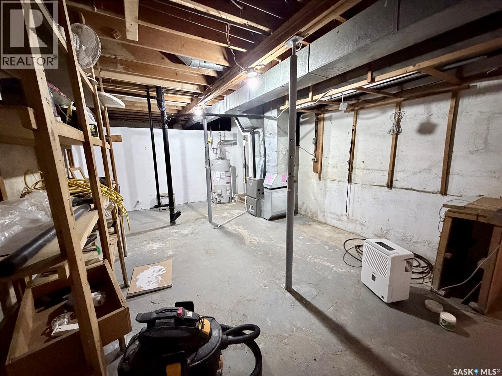 202 Saskatchewan Avenue, Liberty, SK - Indoor Photo Showing Basement