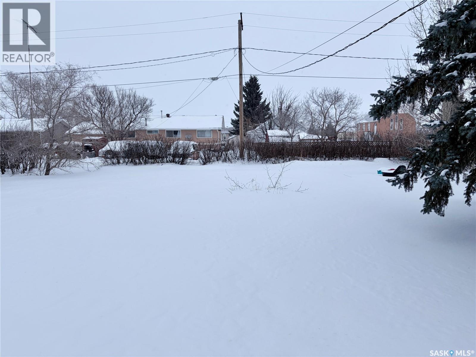 202 Saskatchewan Avenue, Liberty, SK - Outdoor