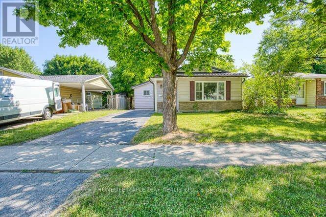 56 Helene Crescent, Waterloo, ON - Outdoor