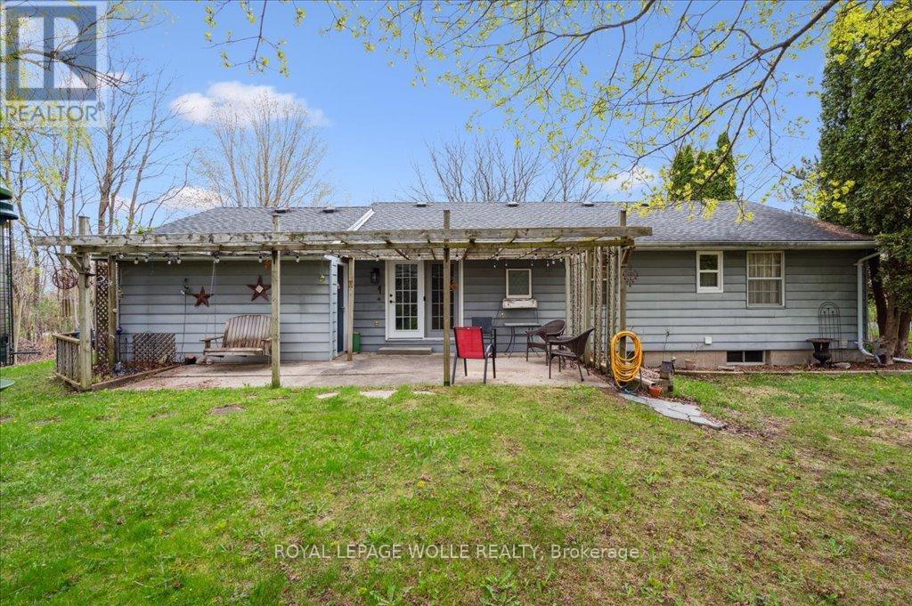 39 Bannockburn Road, Kitchener, ON - Outdoor