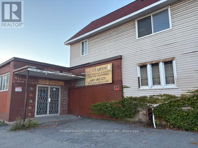 566 Bay Street, Ottawa, ON