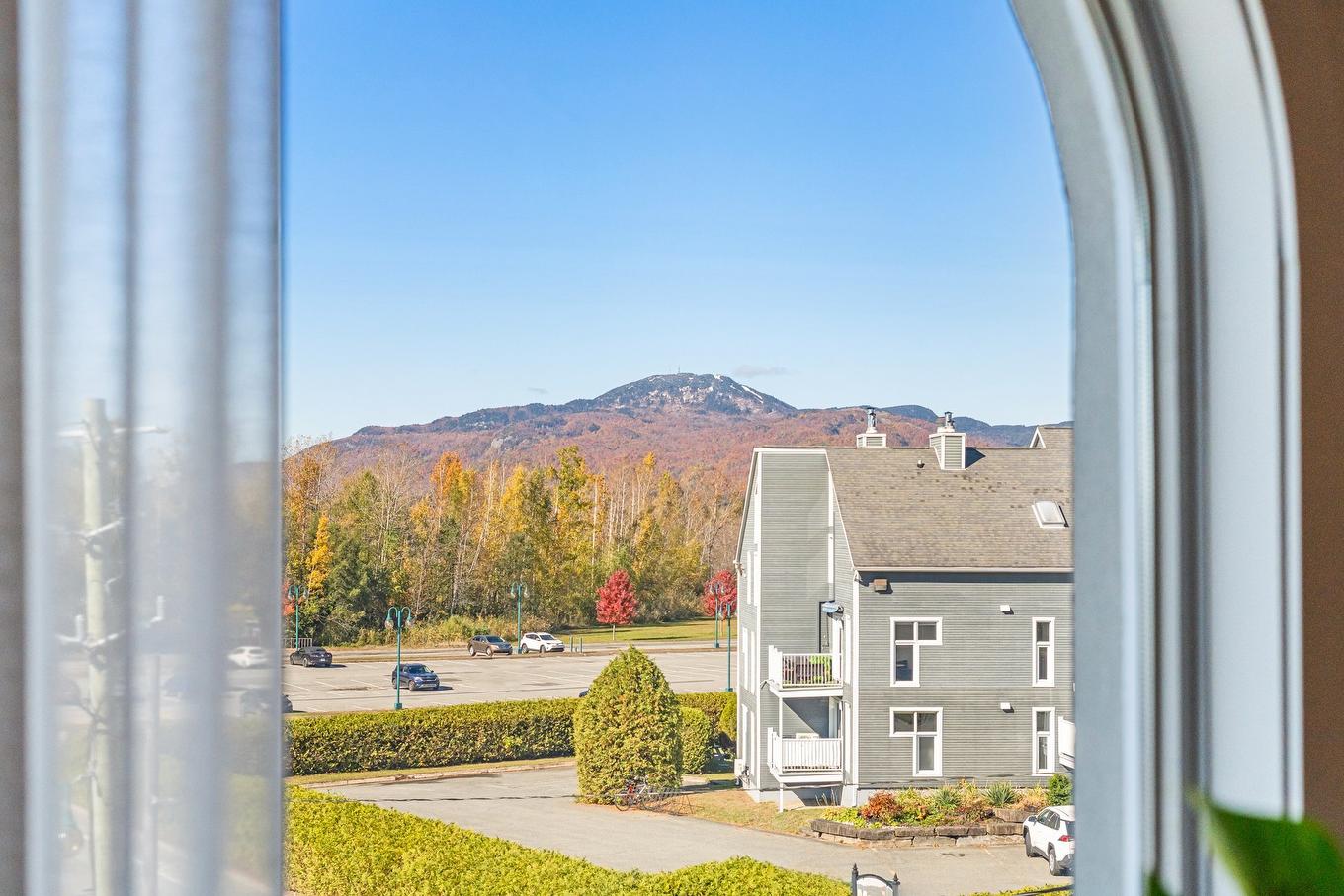 Vue - 6-300 Rue Du Moulin, Magog, QC -