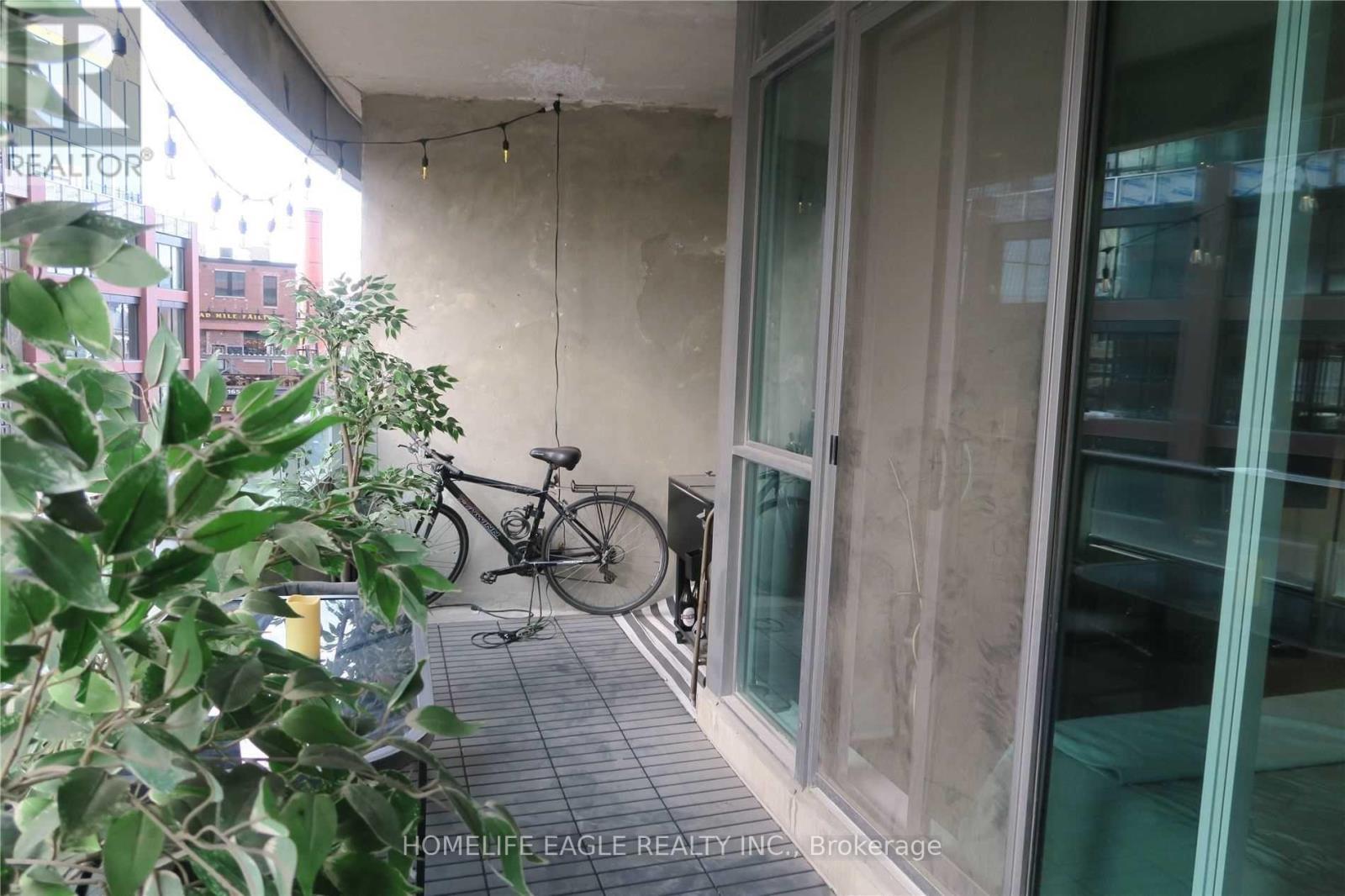 309 - 150 East Liberty Street, Toronto, ON - Outdoor