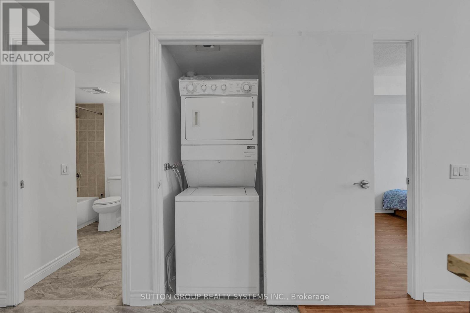 317 - 1200 The Esplanade North Road, Pickering, ON - Indoor Photo Showing Laundry Room