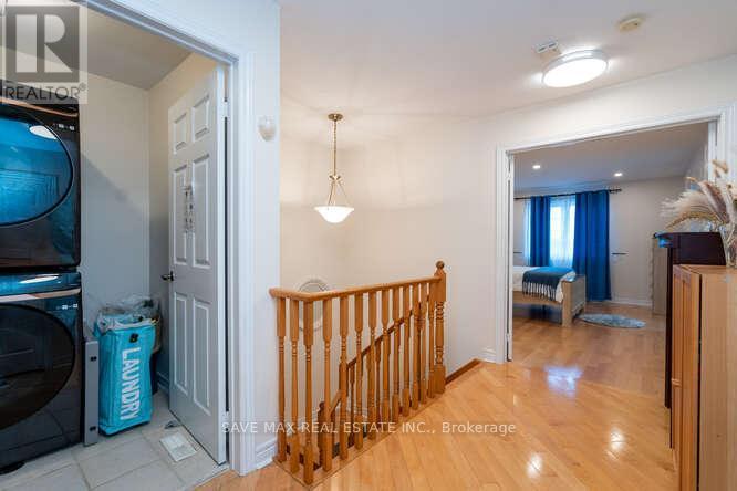 3452 Eglinton Avenue W, Mississauga, ON - Indoor Photo Showing Other Room