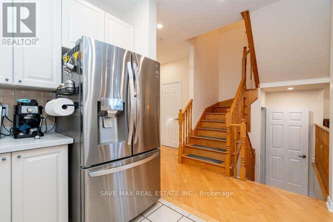 3452 Eglinton Avenue W, Mississauga, ON - Indoor