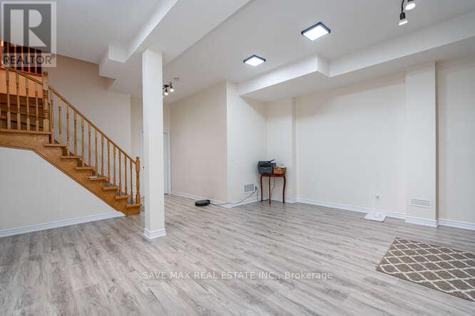 3452 Eglinton Avenue W, Mississauga, ON - Indoor Photo Showing Other Room